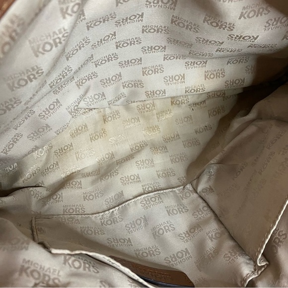 Michael Kors Women's Large Brown Leather Hamilton Crossbody Handbag - Picture 9 of 15